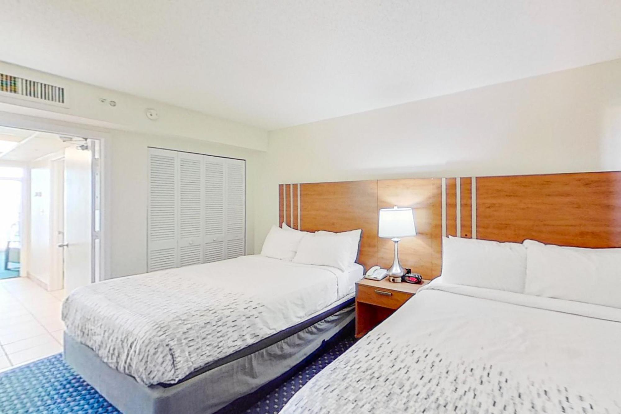 Camelot By The Sea - Oceana Resorts Vacation Rentals Myrtle Beach Room photo