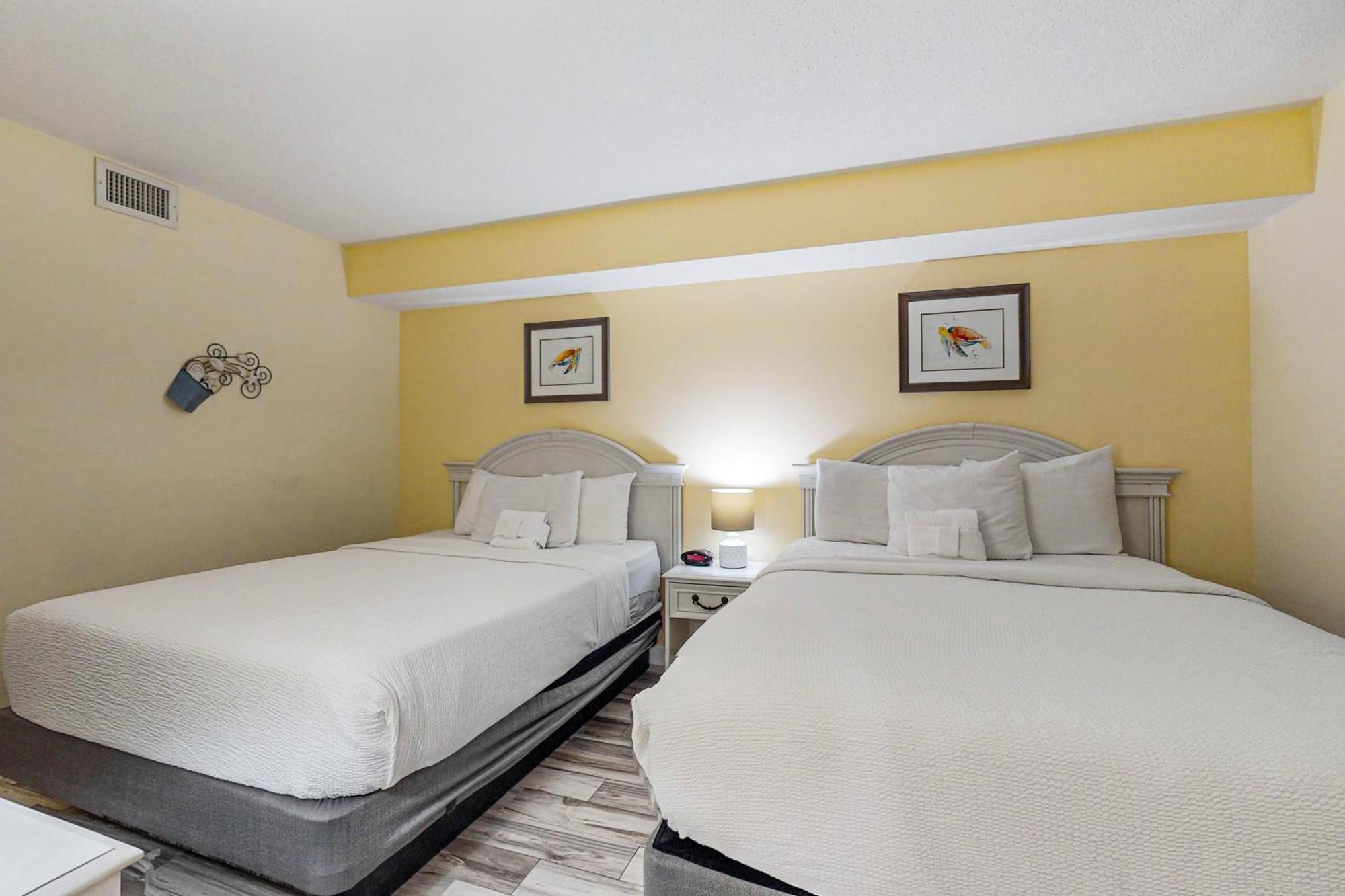 Camelot By The Sea - Oceana Resorts Vacation Rentals Myrtle Beach Room photo