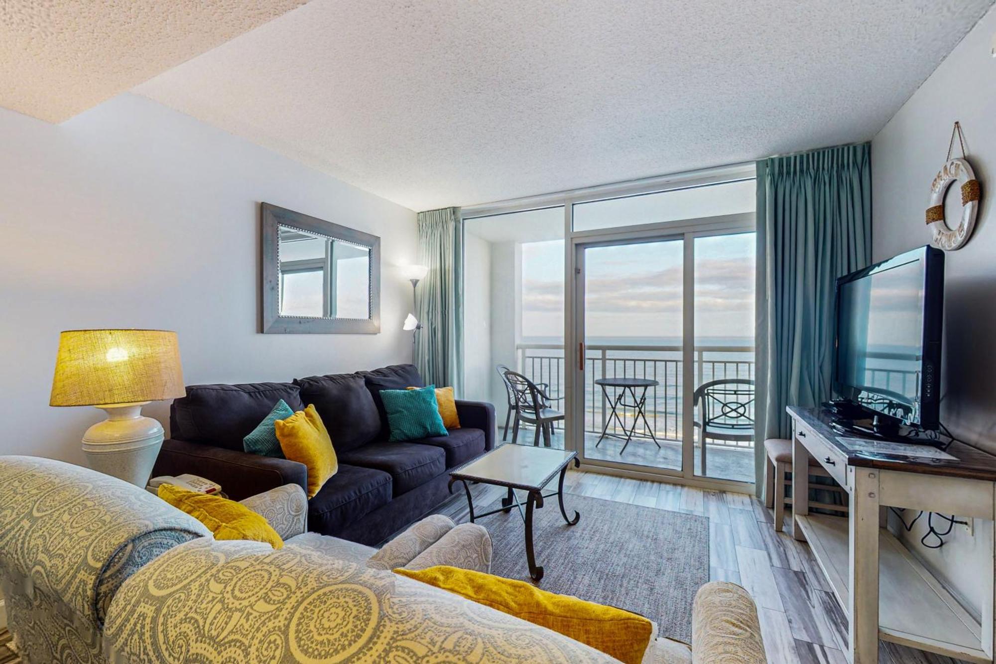 Camelot By The Sea - Oceana Resorts Vacation Rentals Myrtle Beach Room photo
